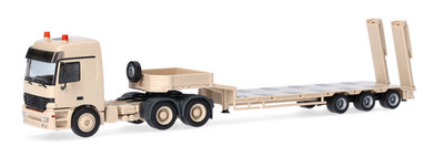 HERPA - MERCEDES BENZ Actros L 1996 MP1 6x4 mit 3-Achs-Maschinentransporter B...
