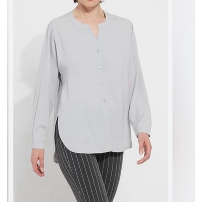Lysse V-neck Light Grey Button-down (Sz S)