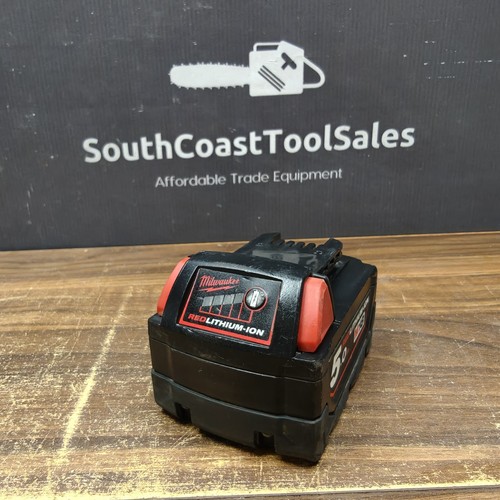 Batería Milwaukee M18 5,0 Ah roja de iones de litio. IVA INC. P&P GRATIS - Imagen 2 de 13