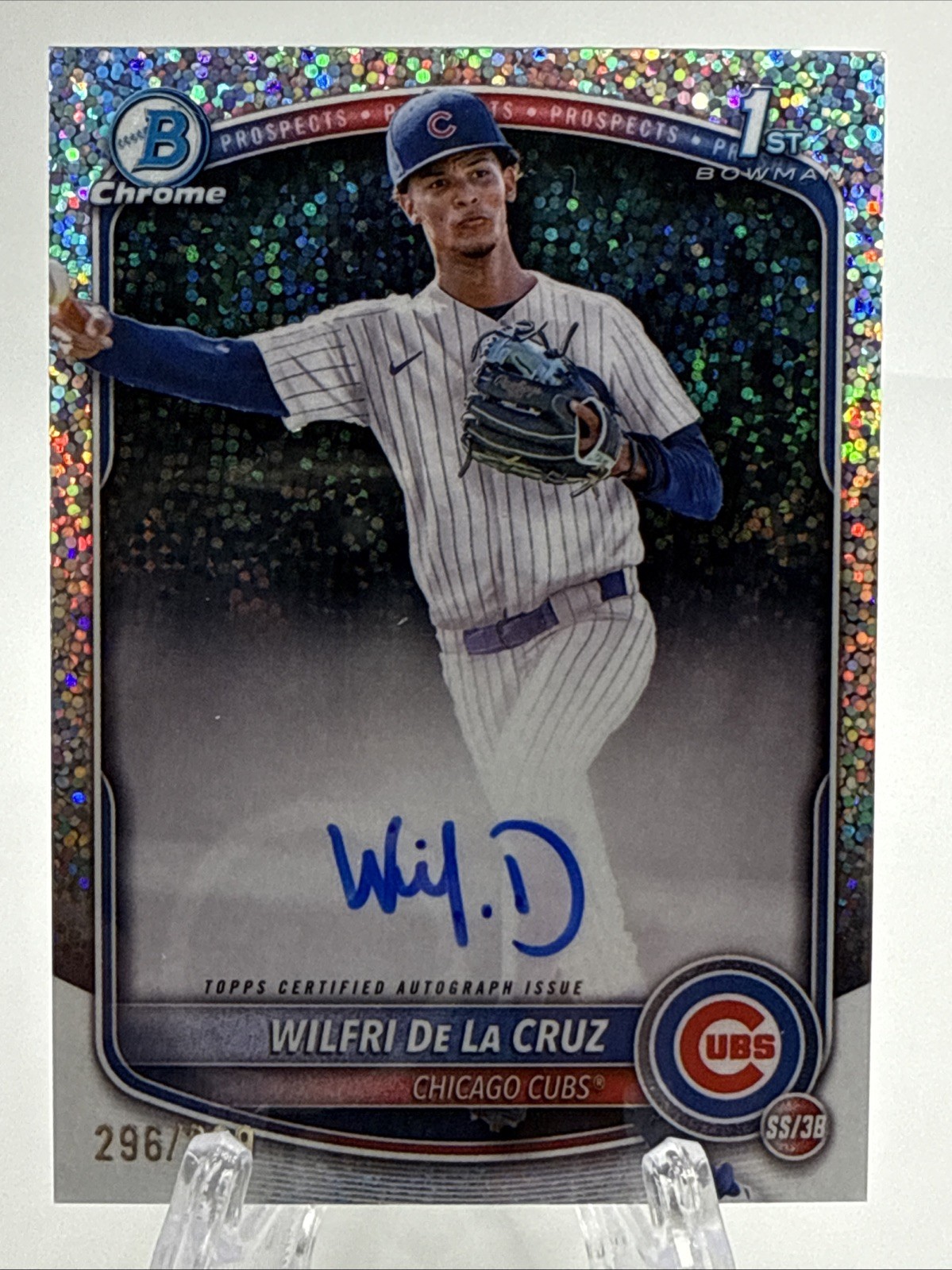 2025 Bowman Chrome Wilfri De La Cruz  1st Speckle Refractor Auto #’d/299 Cubs!!!