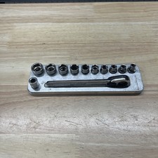 Snap-On 12 Point Metric  (RAT72) close tolerance ratchet set