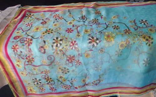 Louis Vuitton - BRIGHT FLORAL SILK LONG SCARF - LOUIS VUITTON ON END & THOUGHOUT