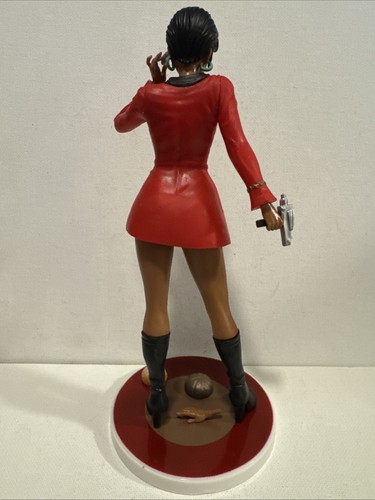 Star Trek The Original Series Operations Officer Uhura Red 1/7 Scale - Picture 3 of 4