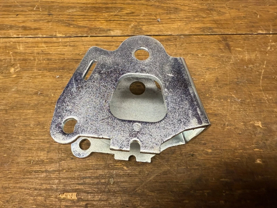 Hurst Competition Plus Shifter Shift Body Housing 4-Speed Muncie Transmission - Image 3 of 4