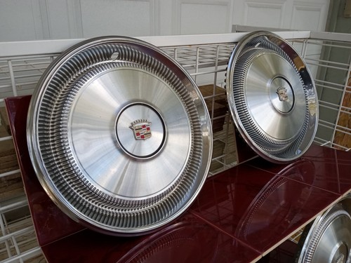 1970 Cadillac DeVille Fleetwood 15" Hubcaps Set Of (4) Wheel Covers OEM Antique - Picture 5 of 24