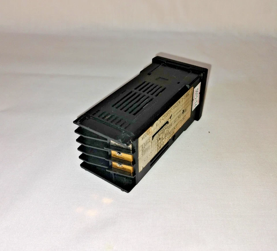 RKC REX-C10 REX-C10FPC-V*2CN-Z-140C Digital Temperature Controller - Image 4 of 4