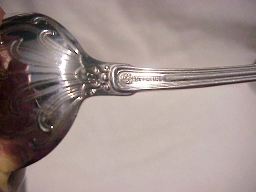 STERLING SILVER SERVING SPOON BY FRANK SMITH IN FIDDLE SHELL PATTERN 8 1/4 INCH - Picture 3 of 3