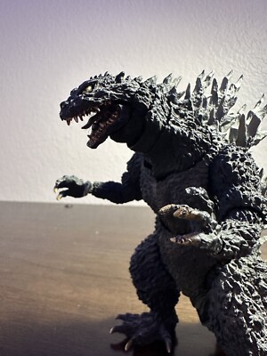 Bandai Tamashii Nations MonsterArts Godzilla 2000 Millennium