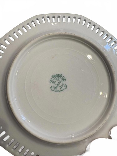 Elegant Vintage Octagonal Floral Plate - Picture 2 of 2