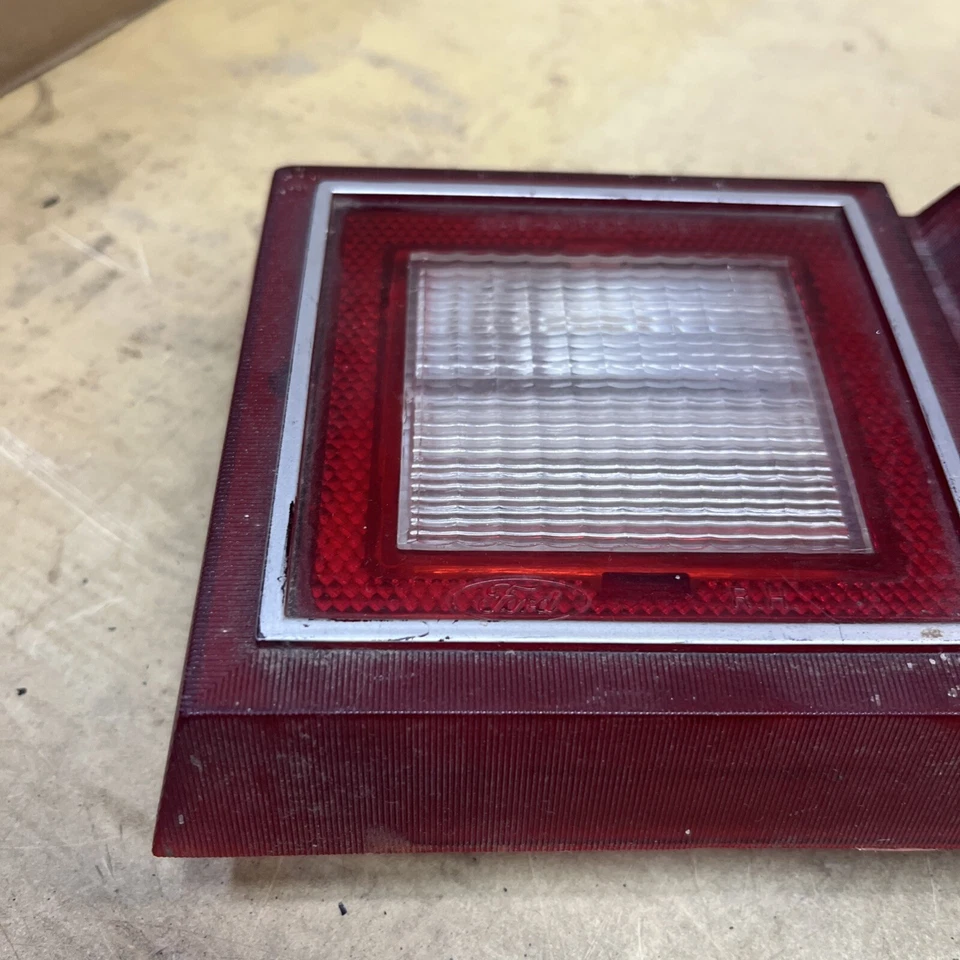 Ford Pinto 1979 1980 luz trasera derecha lado del pasajero Bobcat Foto 2 de 4