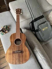 Martin Guitars T1K Tenor Ukulele Hawaiian Koa...