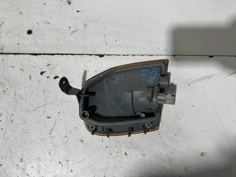 Toyota Starlet Left Corner Light EP91 03/1996-09/1999 - image 2 of 3