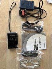 Canon IXUS 220 HS Black - used with charger and 32GB memory card