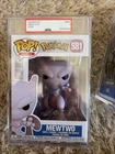 Funko Pop! Games Mewtwo #581 Vinyl Figure Pokémon PSA 9