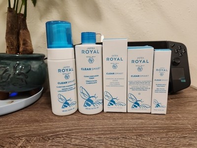 JAFRA Clear Smart 5 pc Acne Care Bundle-Cleanser,Toner,Sunscreen,Hydrator,Spot