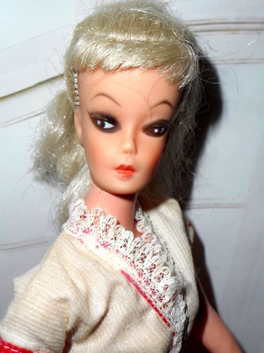 Vintage Barbie PLATINUM PONYTAIL CLONE BABETTE ANNETTE ? NO MARKINGS + WENDY SET