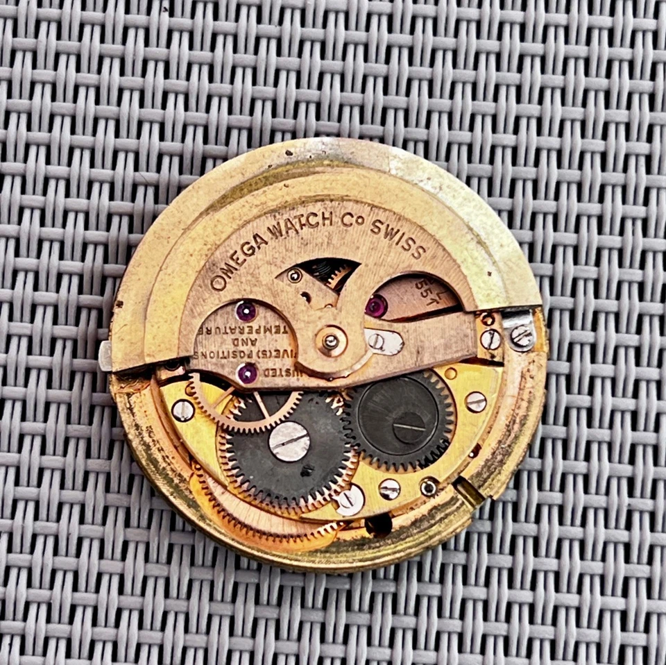 Reloj Automático OMEGA Cal 551 De Colección Para Hombre Constelación Esfera Beige 24 Joyas Foto 3 de 4