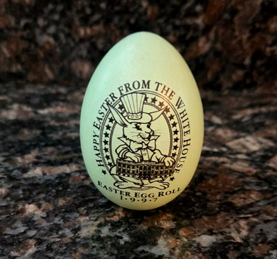 Vtg 1997 White House Easter Egg Roll Wood Light Blue Clinton's Presidency EUC