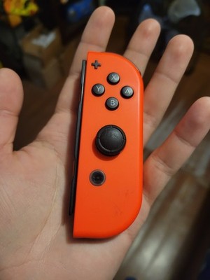 Nintendo Switch Joy Con Red RIGHT Controler JoyCon Original OEM Joy-Con
