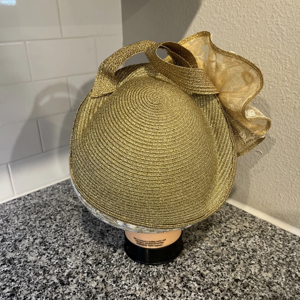 Ms. HI’s Clásico Elegante Dorado Para Mujer Sombrero Estrás Cintas Encaje Iglesia Boda Foto 4 de 4