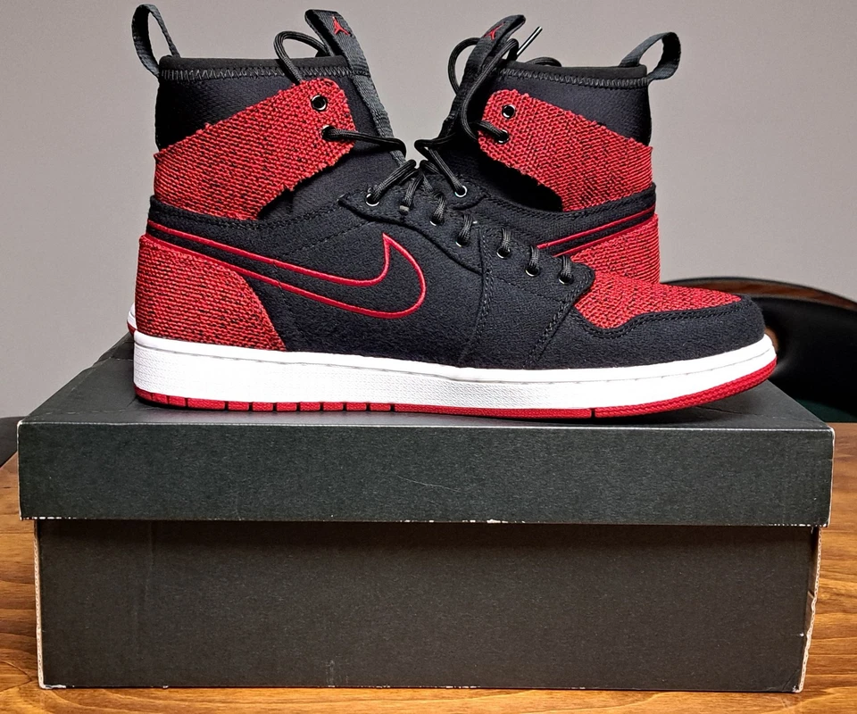Tamanho 9.5M - Air Jordan 1 Ultra High Bred 844700-001 - Imagem 2 de 4