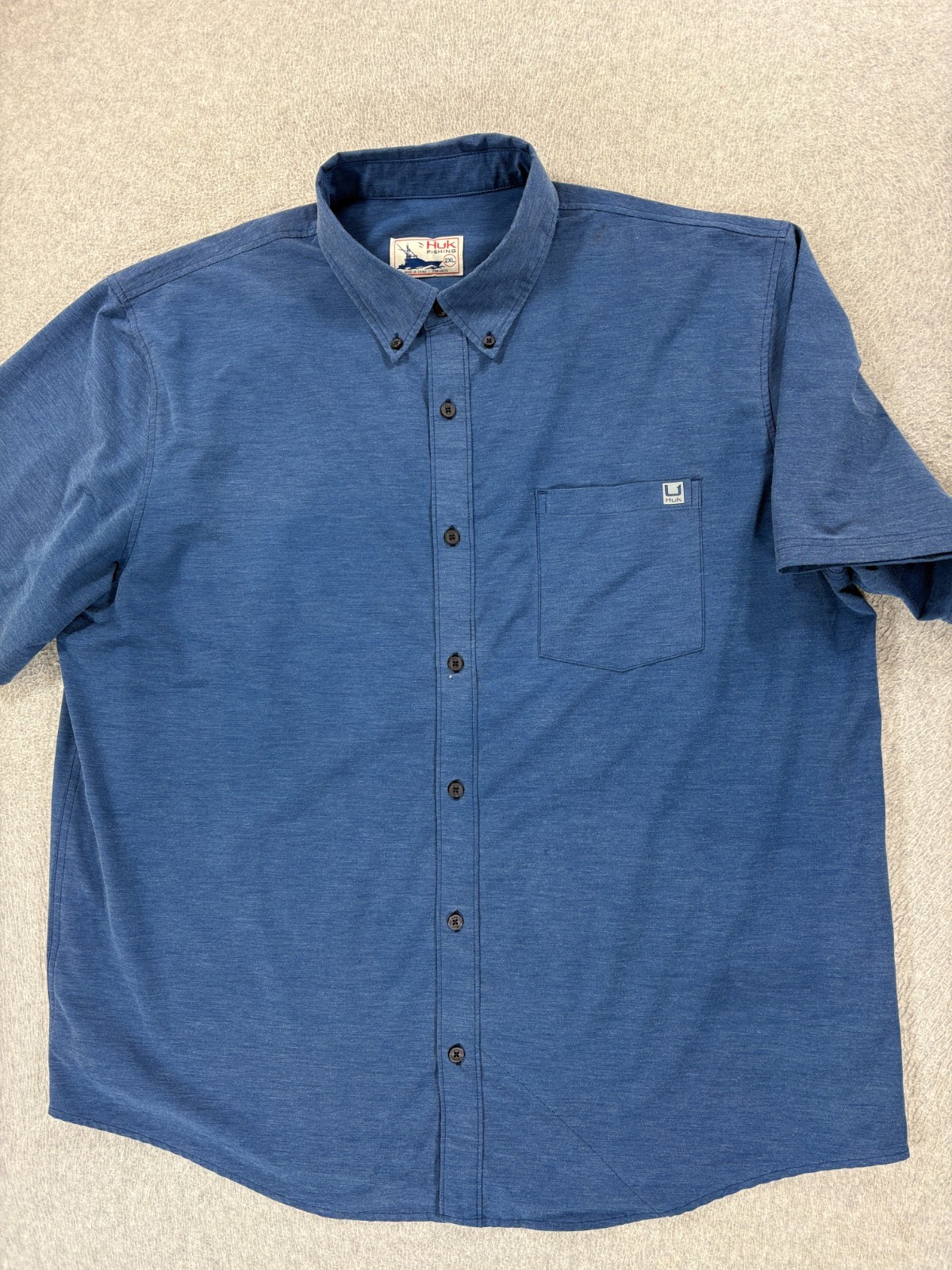 HUK Short Sleeve Performance Button Down Fishing Shirt (Men's 2XL) Blue