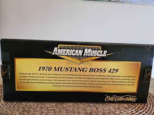 ERTL RC American Muscle 1970 Mustang Boss 429 Flames 1:18 pressofuso - Foto 6 di 7