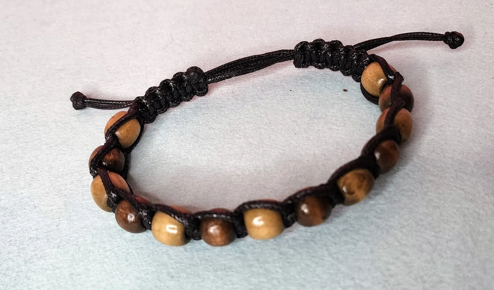 Juego de pulseras de lujo Nature Elements - cuentas energéticas de madera y hematita hechas a mano Foto 3 de 4