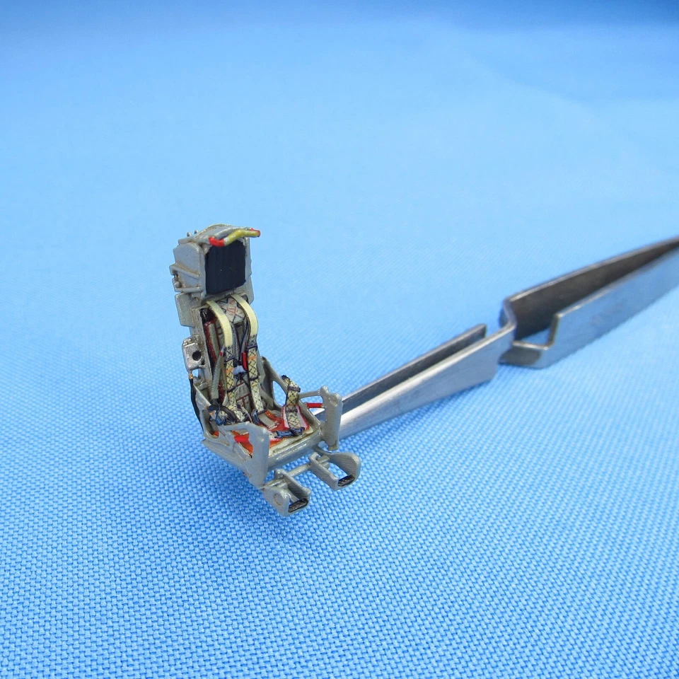 Siège éjectable KK-2 pour MiG-17 MiG-19 MiG-21 (imprimé en 3D) échelle 1:48 M... - Photo 3/4