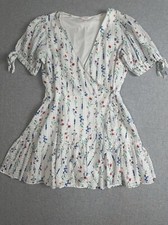 LC Lauren Conrad Dress L Wrap White Multi Floral Ruffle Hem Puff Sleeve Cottage