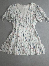 LC Lauren Conrad Dress L Wrap White Multi Floral Ruffle Hem Puff Sleeve Cottage