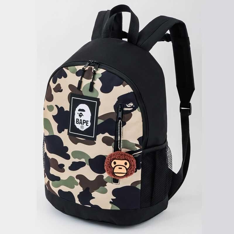 BAPE KIDS◆A BATHINGアベイシング エイプバックパック＆チャーム BAPE KIDS (R) CAMO Backpack & Milo Charm A Bathing Ape from