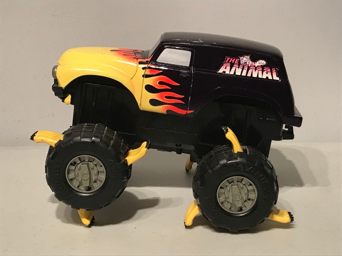 Vintage 1991 Attack Cab The ANIMAL 4x4 Claw Tires Monster Truck