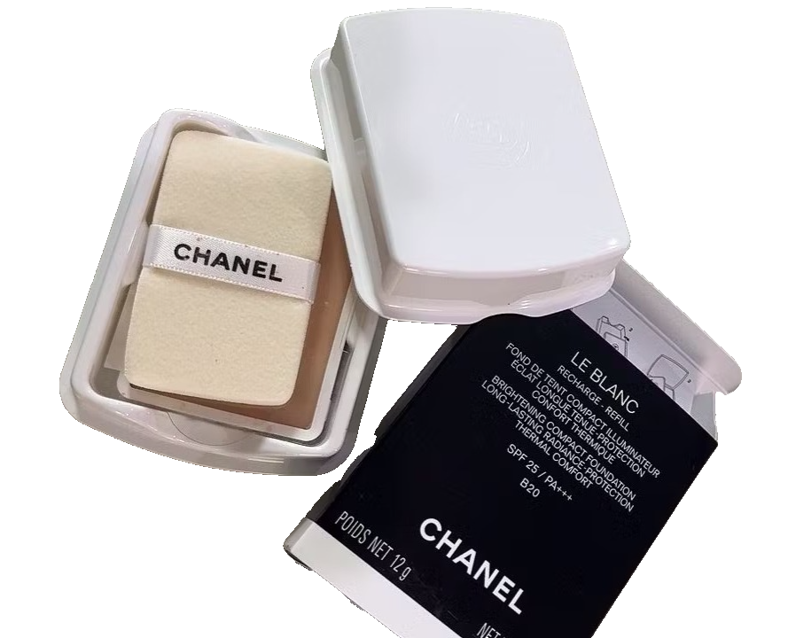 ファンデーション CHANEL LE BLANC B20 SPF25 12g Chanel Le Blanc Brightening Compact Foundation Refill B20