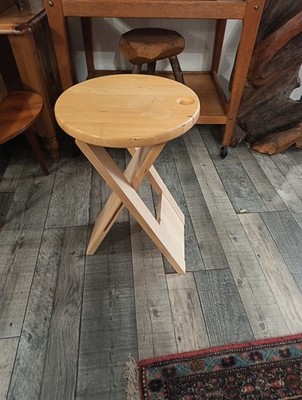 Vintage Klapp Holz Hocker Kiefer Retro Roger Tallon oder Adrian Reed Design. 