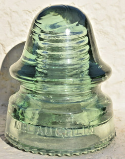 Mclaughlin [030] Insulator No. 19 CD 162 Green Glass Insulator Great Cond