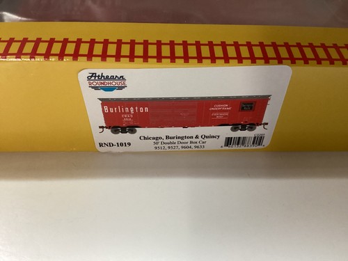 Roundhouse #1019 HO scale “CB&Q” 50' double door box car 4 pack - Picture 2 of 2