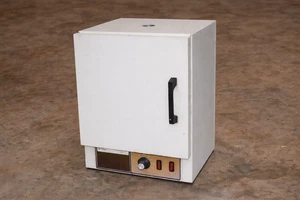 FISHER ISOTEMP 500 SERIES LAB INCUBATOR MODEL 506G