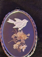VTG Lasting Impressions Pressed Flowers W/bird Oval Sun Catcher Pewter
