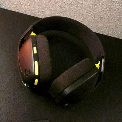 Logitech G435 LIGHTSPEED wireless gaming headset