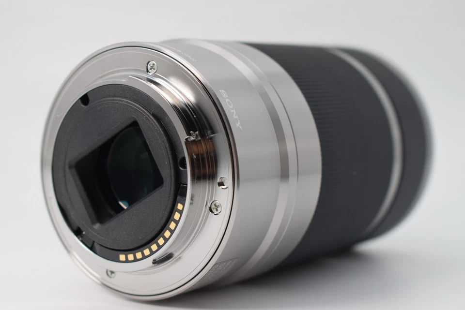 Sony 55-210mm F/4.5-6.3 OSS Silver Lens SEL55210 E mount [Top MINT] #1638-2 - Image 2 of 4
