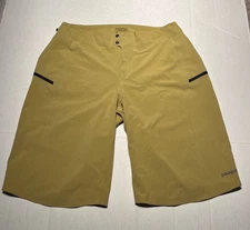Patagonia Men’s Dirt Roamer Bike/Outdoor Shorts Moray Khaki Sz 38