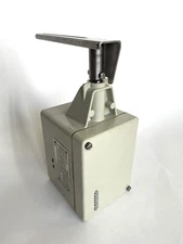 Samson 3750-1001.01 Pneumatic Positioner NEW