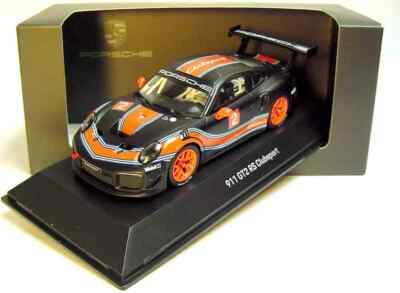 Spark 1:43 Porsche 911 GT2 RS Clubsport #2 Martini 2019 - Édition Dealer Promo
