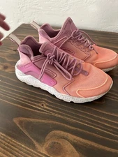 Size 6 - Nike Renew Run White Gum