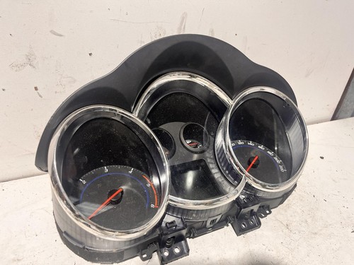 HOLDEN CRUZE Instrument Cluster JH Auto 03/11-01/17 Diesel - Picture 2 of 6