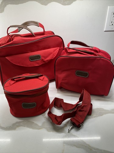 CATHERINE KELLY COLLECTION 3 Piece Red Travel Bag Set In Really Good Condition
