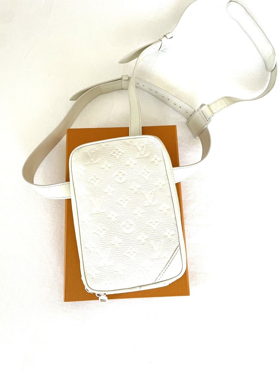 LOUIS VUITTON WHITE MONOGRAM LEATHER Utility Side Bag Virgil LOUIS VUITTON WHITE MONOGRAM LEATHER Utility Side Bag Virgil