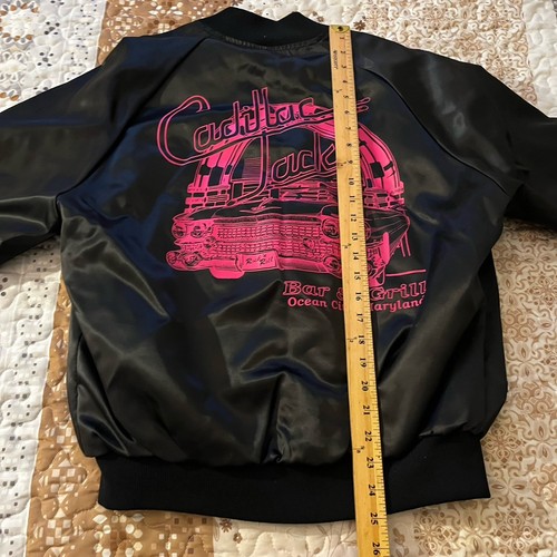 Vintage Cadillac Jacks Satin Bomber Jacket Black Pink Medium Retro Car Bar - Picture 9 of 11