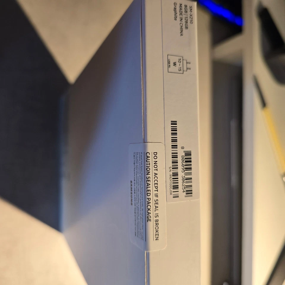 Samsung Galaxy Tab A9+, Dimensione 11", Memoria 8+128GB, WiFi, SM-X210, GRAPHITE - Immagine 3 di 4